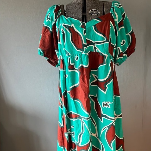 Nine West Dresses & Skirts - Nine West Babydoll Abstract Maxi Dress